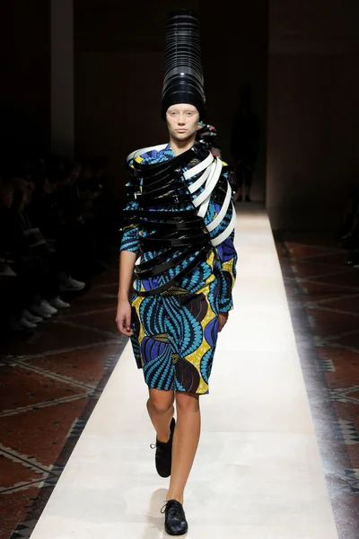 Look 24